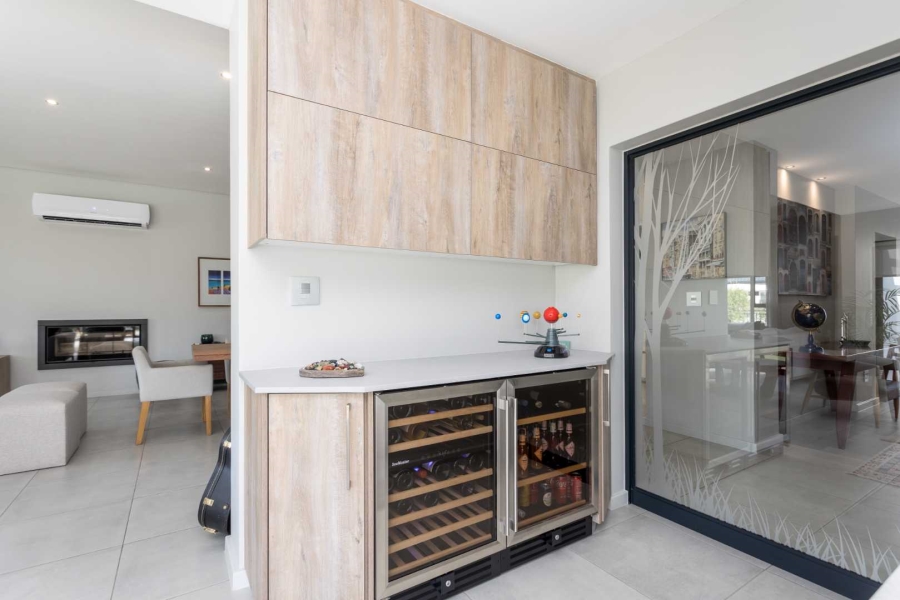 4 Bedroom Property for Sale in Val De Vie Estate Western Cape